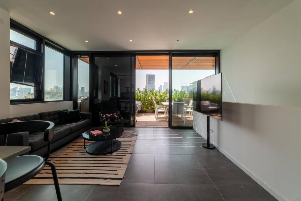 Amazing Penthouse On Gordon Beach 8 Guests Τελ Αβίβ Εξωτερικό φωτογραφία