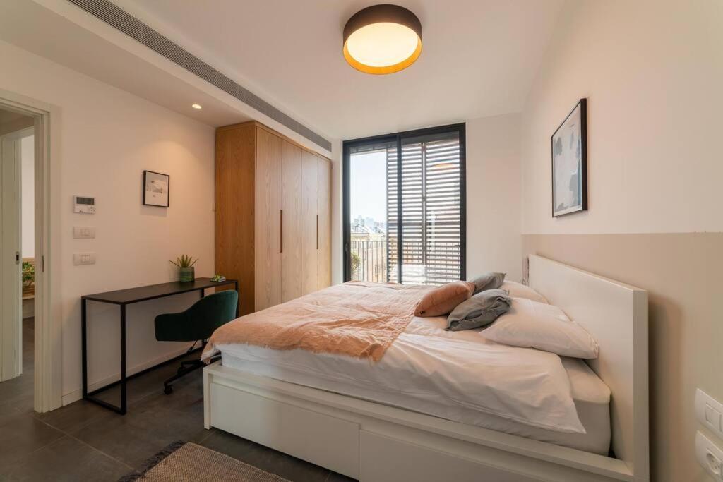 Amazing Penthouse On Gordon Beach 8 Guests Τελ Αβίβ Εξωτερικό φωτογραφία