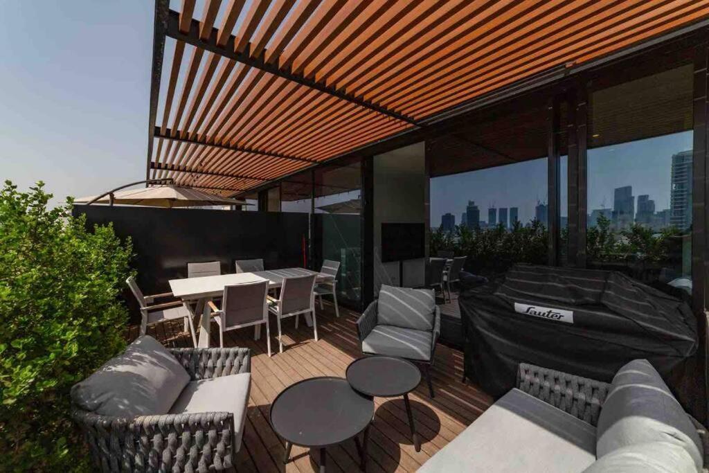 Amazing Penthouse On Gordon Beach 8 Guests Τελ Αβίβ Εξωτερικό φωτογραφία