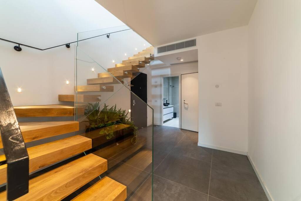 Amazing Penthouse On Gordon Beach 8 Guests Τελ Αβίβ Εξωτερικό φωτογραφία