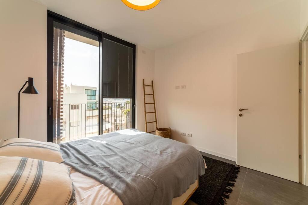 Amazing Penthouse On Gordon Beach 8 Guests Τελ Αβίβ Εξωτερικό φωτογραφία